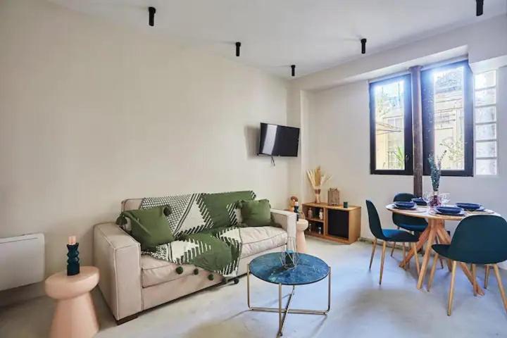 300 Suite Seb - Superb Apartment In Париж Екстериор снимка