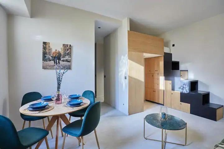 300 Suite Seb - Superb Apartment In Париж Екстериор снимка